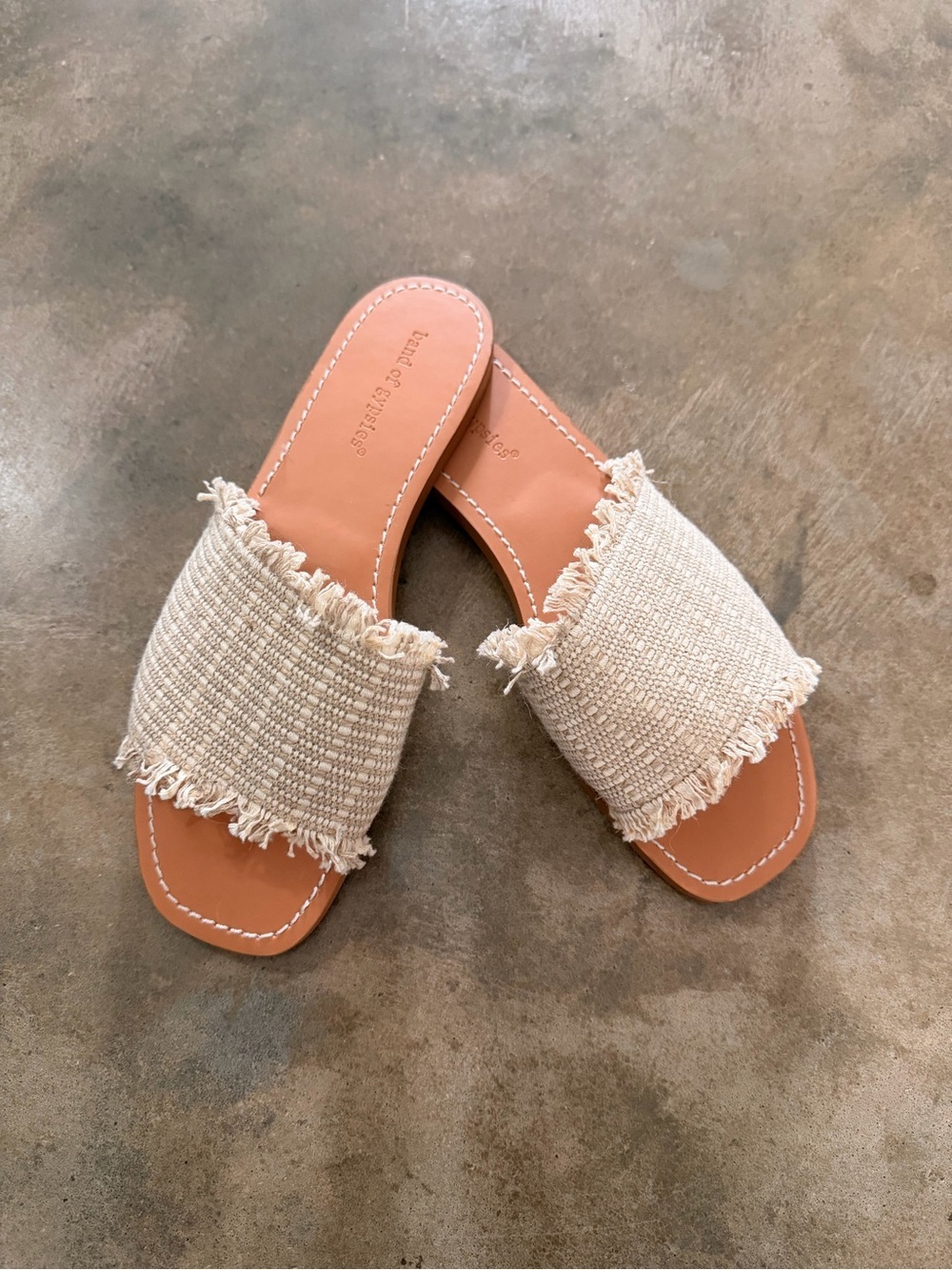 Band of Gypsies Beige Fringe Slide Sandals Boho Resort Size 10